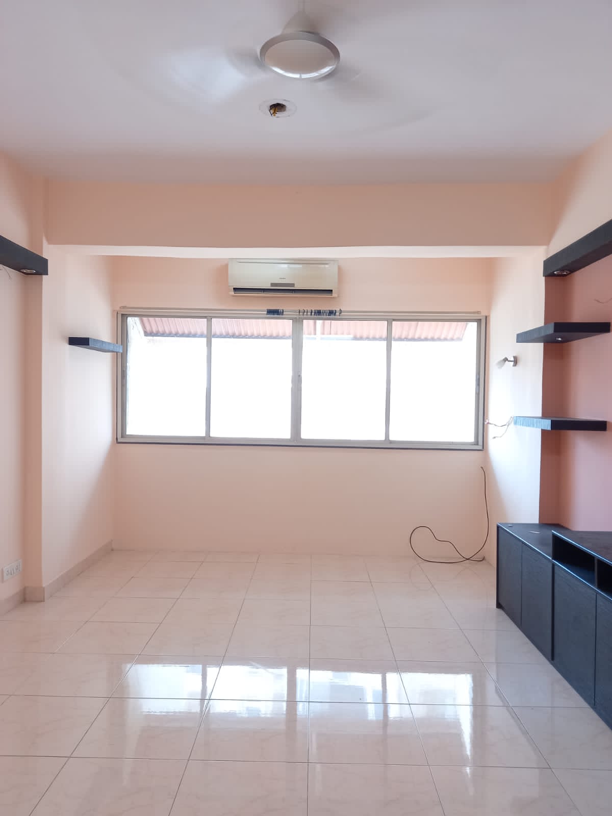 2 BHK Apartment for Rent in Pali Hill Mumbai