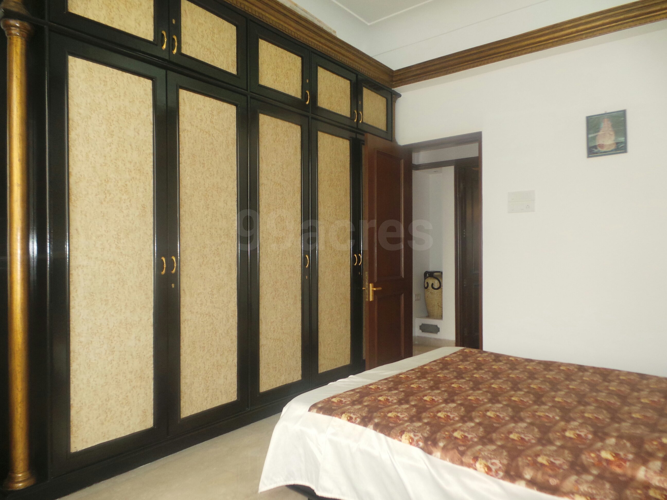 5 BHK Apartment for Rent in Mount Mary Mumbai