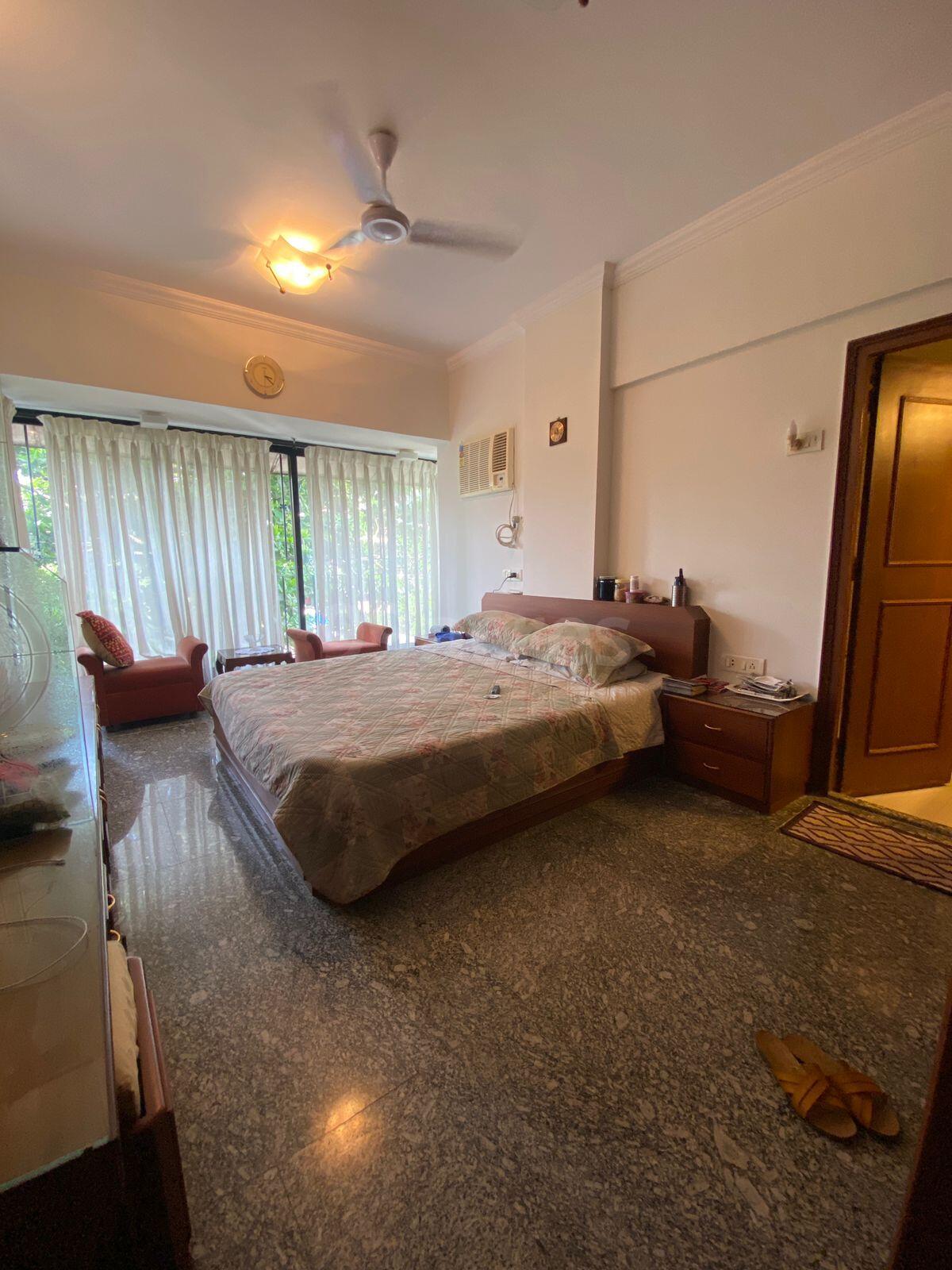 3 BHK Apartment for Sale in Bandra West Mumbai