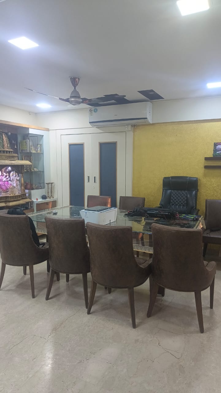 4 BHK Apartment for Sale in Almeida park Mumbai
