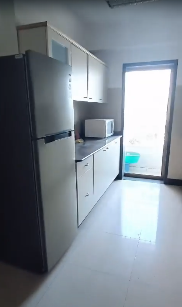 3 BHK Apartment for Rent in Off Perry Cross Road Mumbai