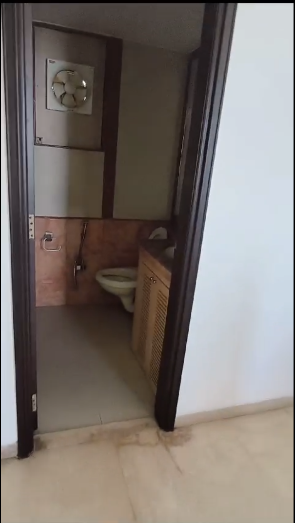 3 BHK Apartment for Rent in Off Perry Cross Road Mumbai