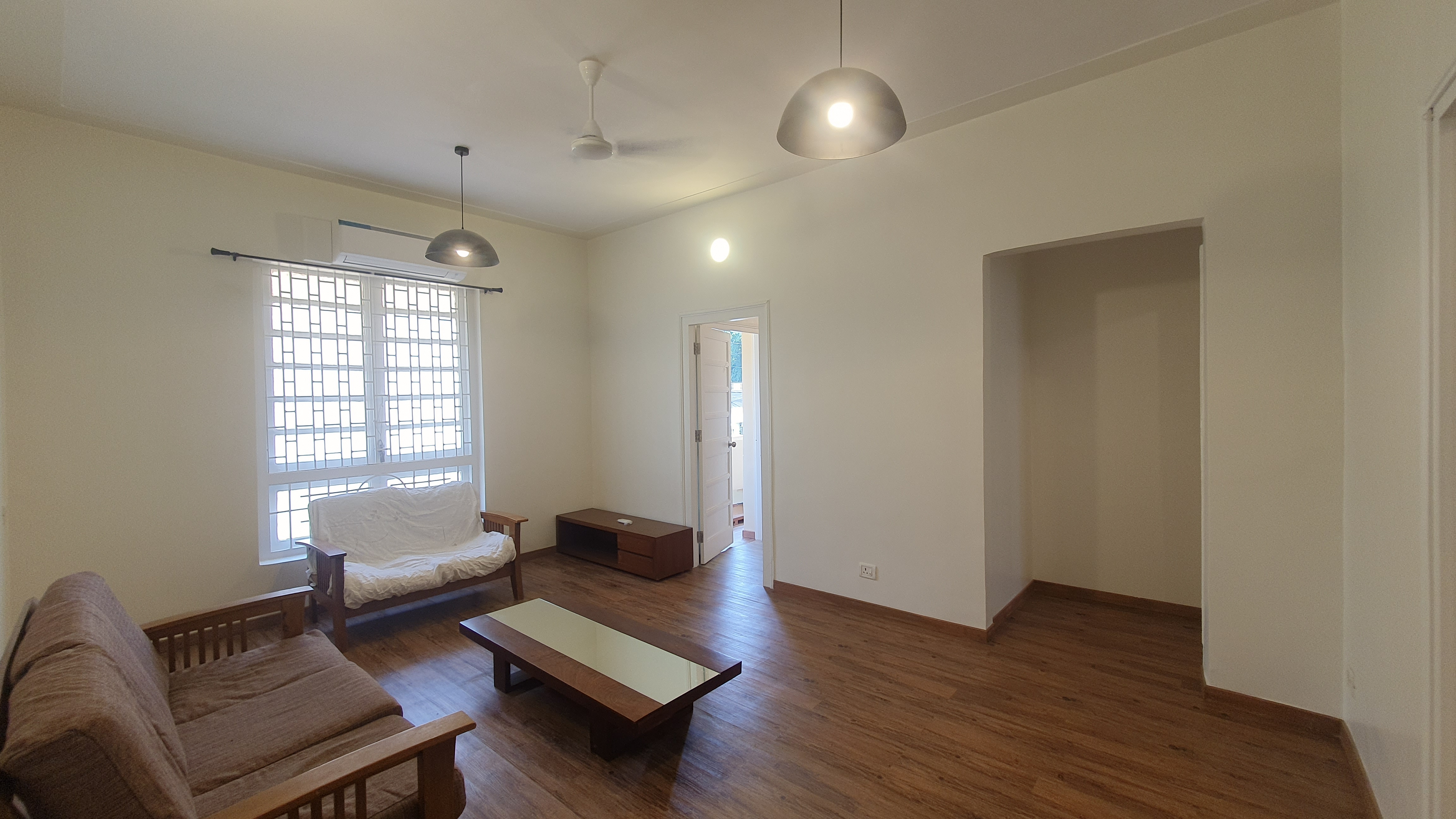 2 BHK Apartment for Rent in 28th Road Mumbai