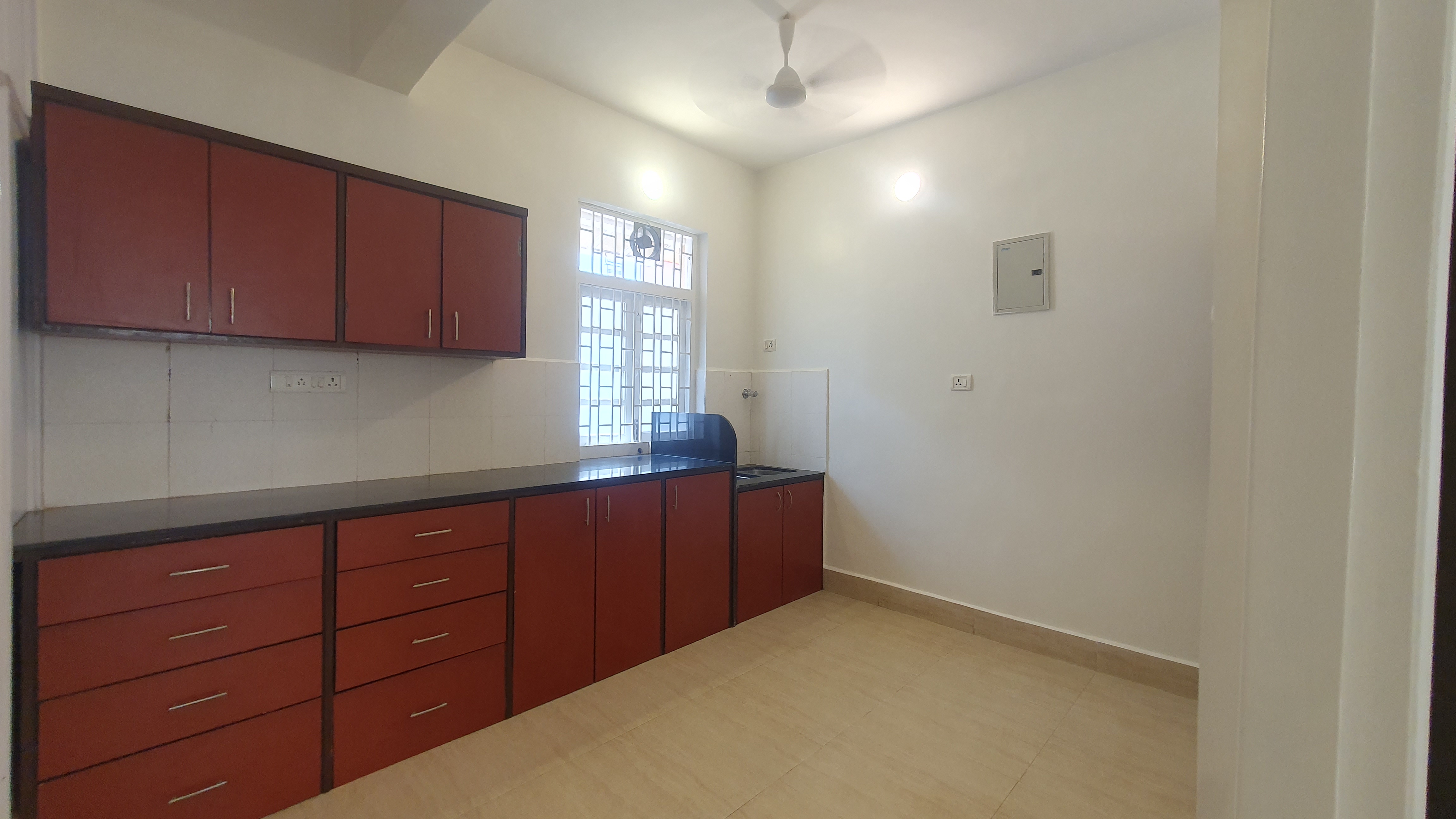2 BHK Apartment for Rent in 28th Road Mumbai