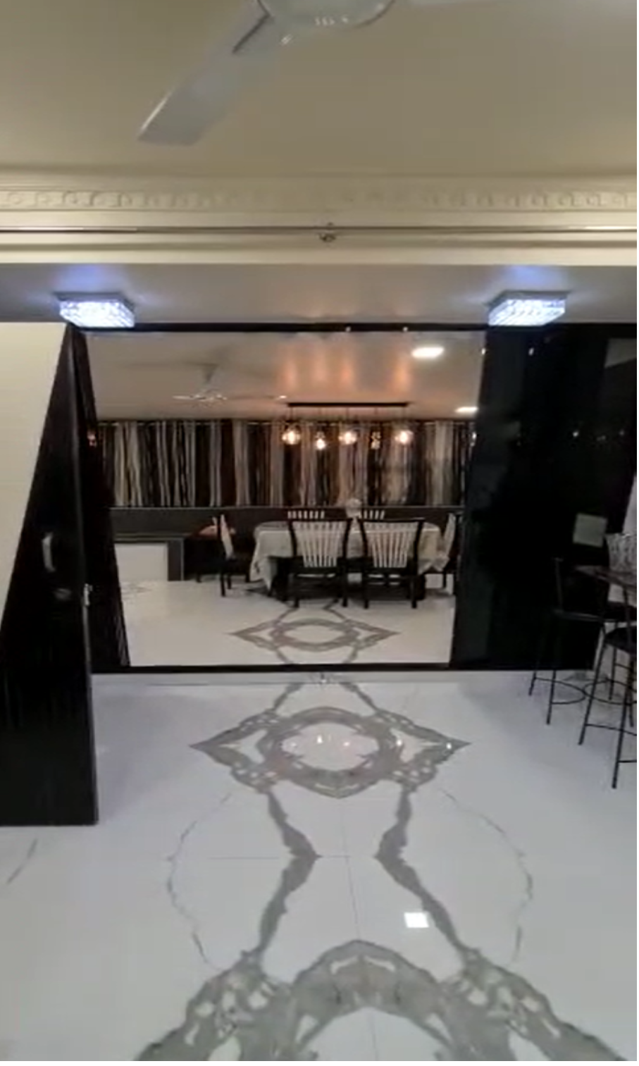 3 BHK Apartment for Sale in Juhu Road Mumbai