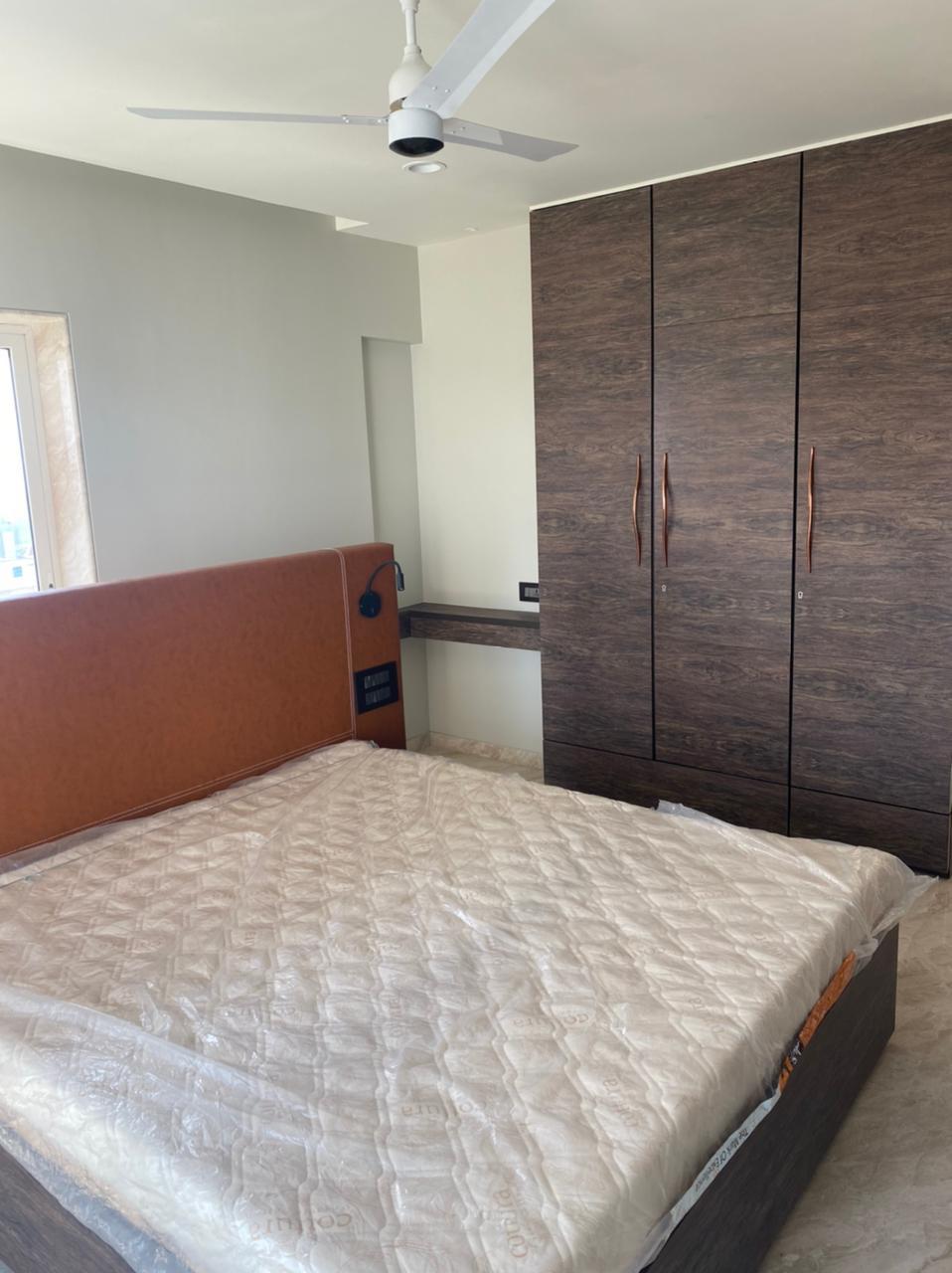 3 BHK Apartment for Rent in Bandra West Mumbai