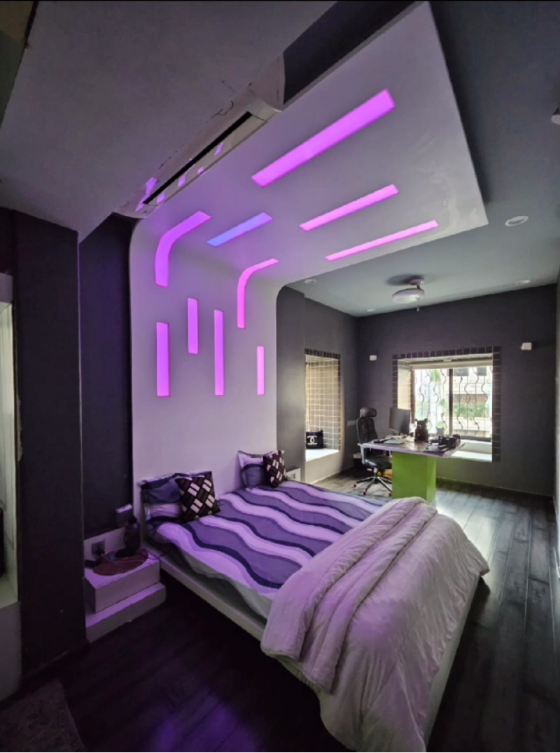 4 BHK Apartment for Rent in Gulmohar cross road no.6 Mumbai