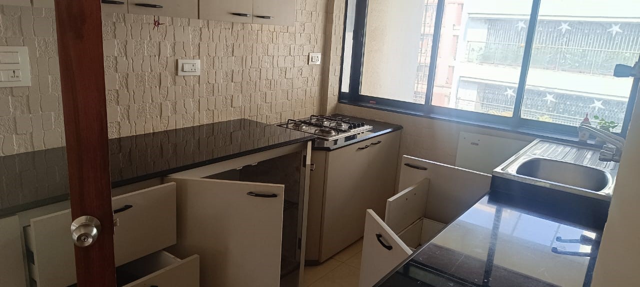 3 BHK Apartment for Rent in 28th Road Mumbai