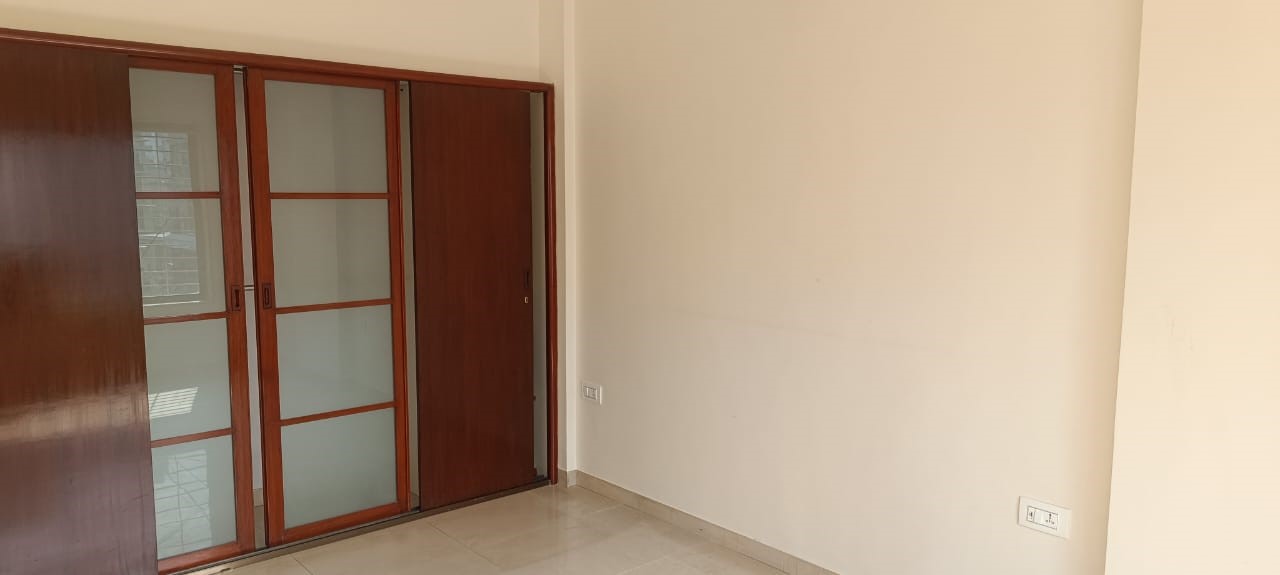 3 BHK Apartment for Rent in 28th Road Mumbai