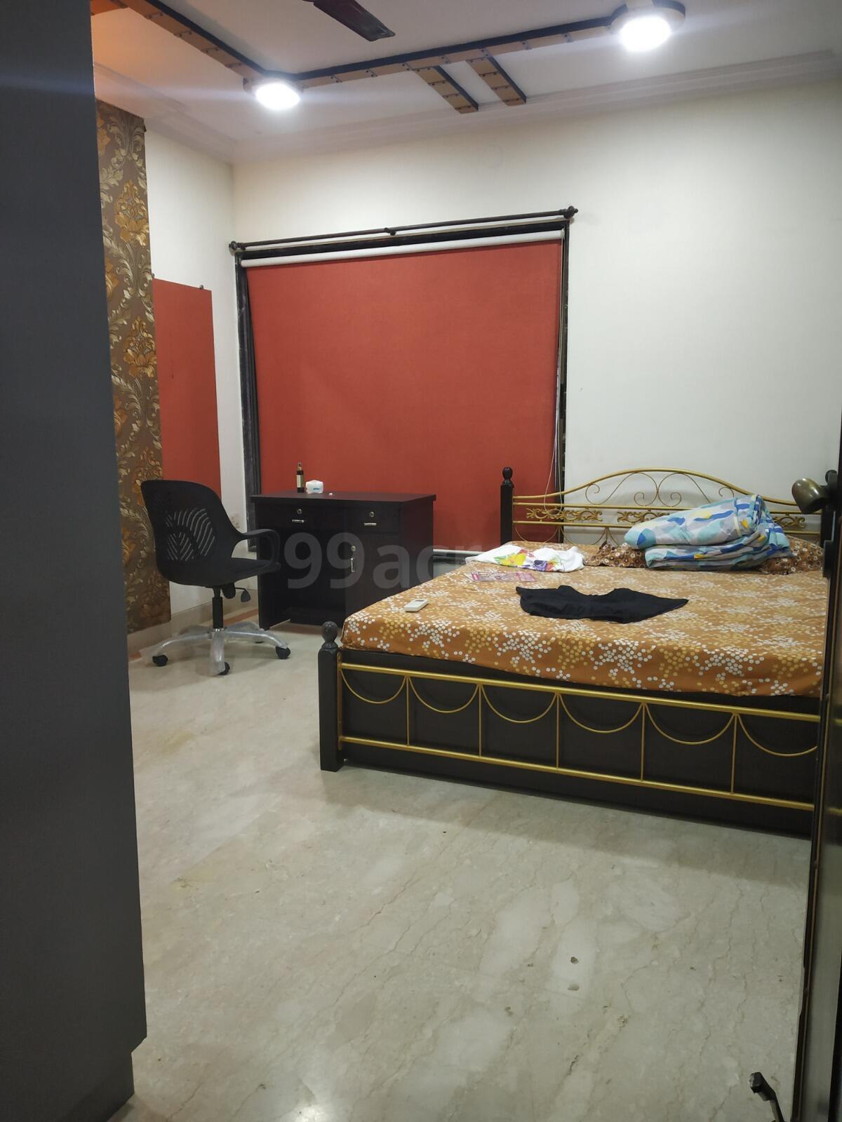 2 BHK Apartment for Rent in Khar West Mumbai