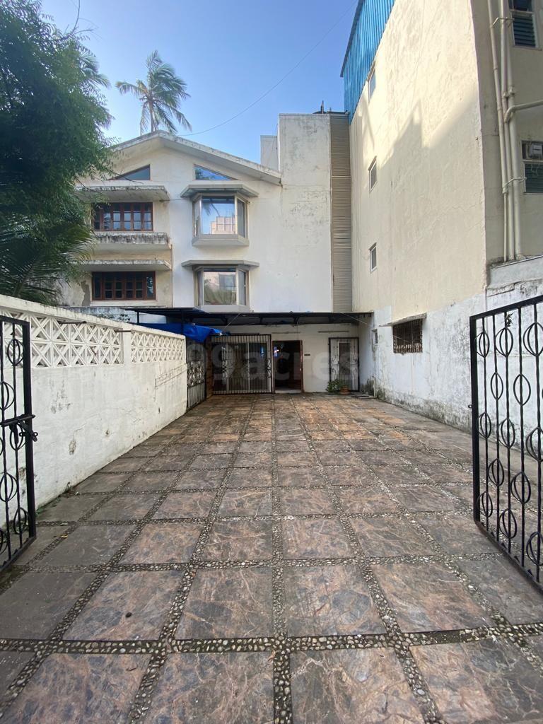 6 BHK Villa for Sale in Juhu Mumbai