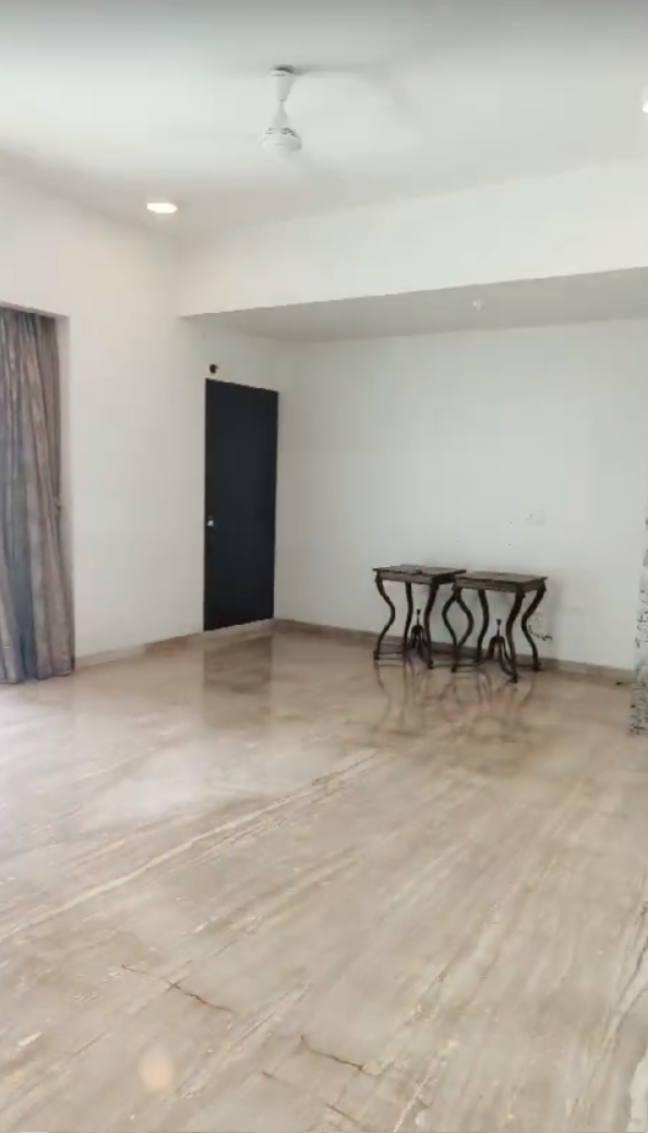 5 BHK Apartment for Sale in N S Road Mumbai