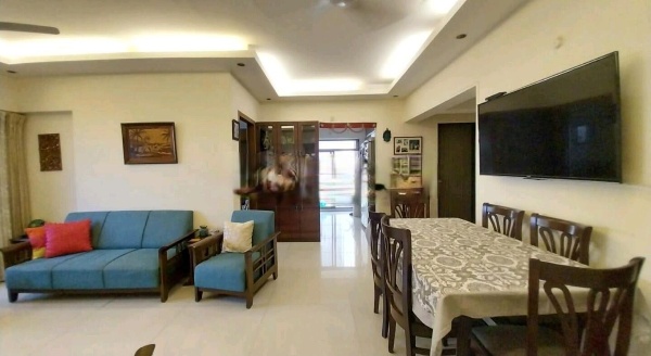 3 BHK Apartment for Sale in Kherwadi Rd Mumbai