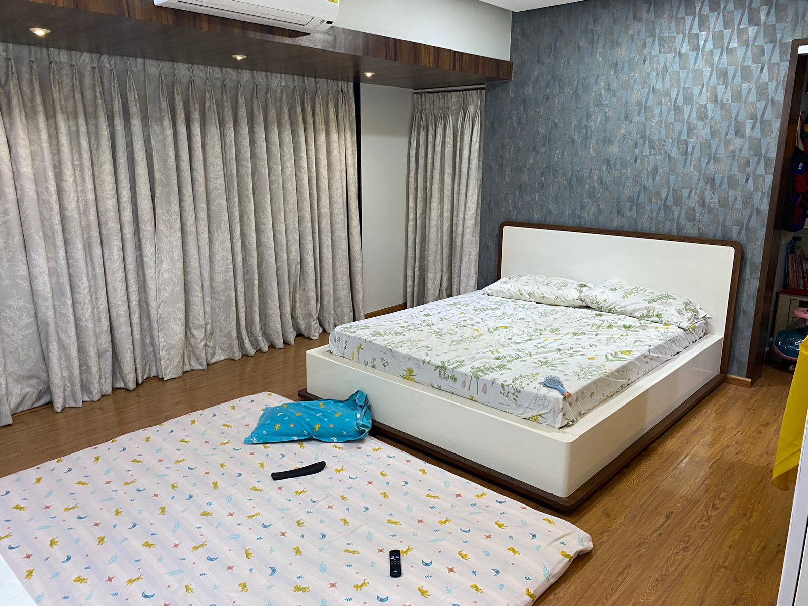 3 BHK Apartment for Sale in Khar West Mumbai