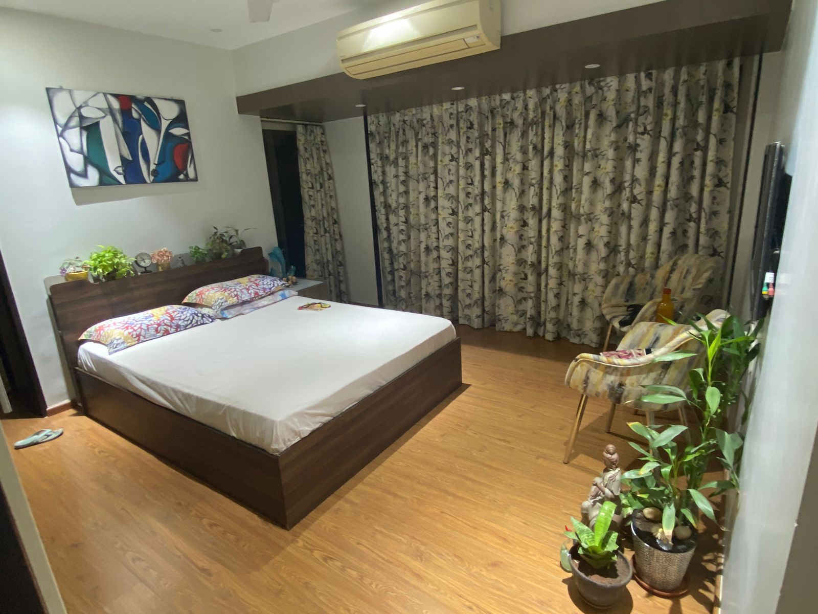 3 BHK Apartment for Sale in Khar West Mumbai