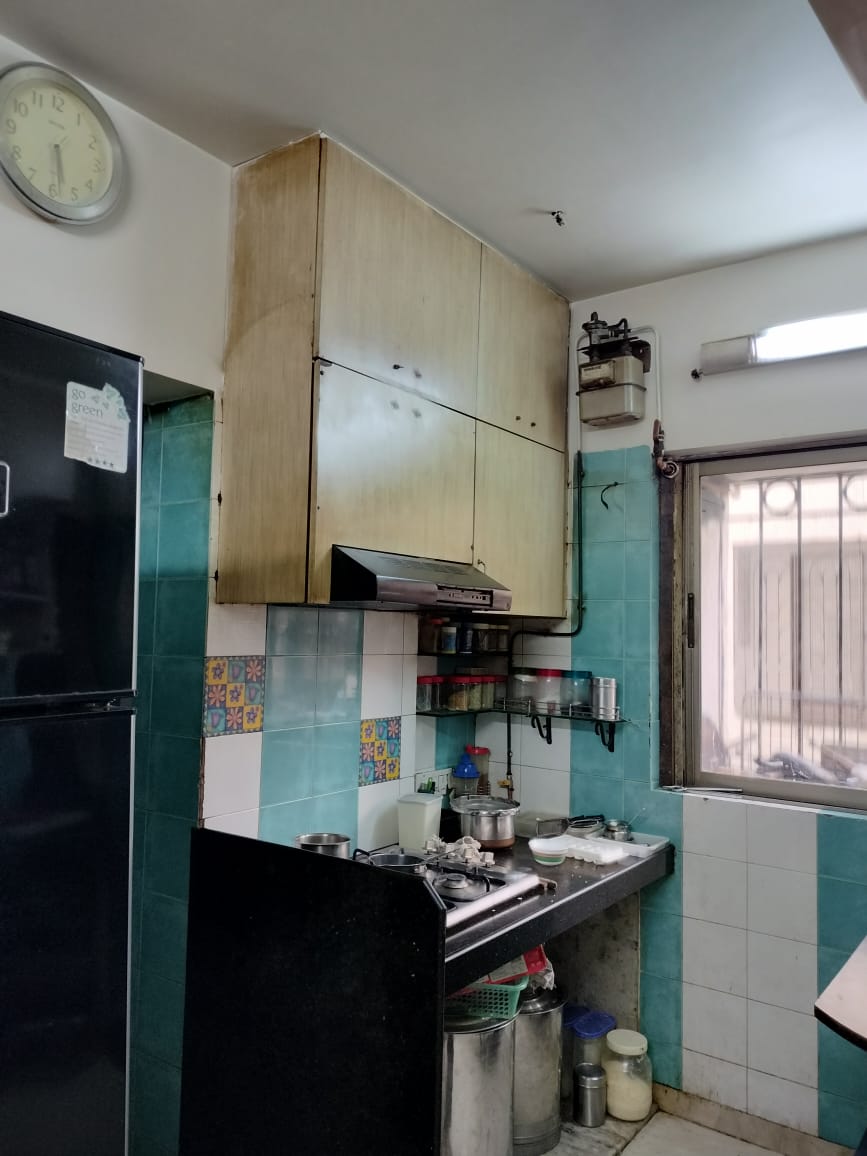 5 BHK Apartment for Sale in N S Road No 9 Mumbai