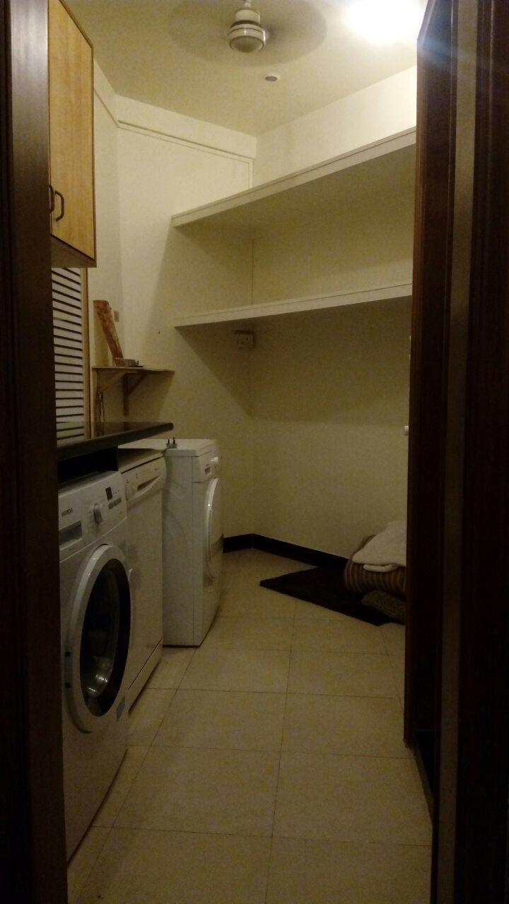 3 BHK Apartment for Rent in Pali Hill Mumbai