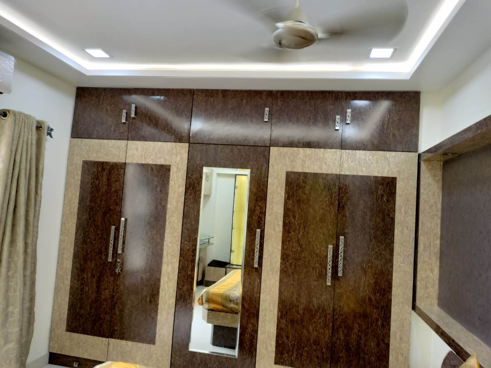 3 BHK Apartment for Rent in Mount Marry Mumbai