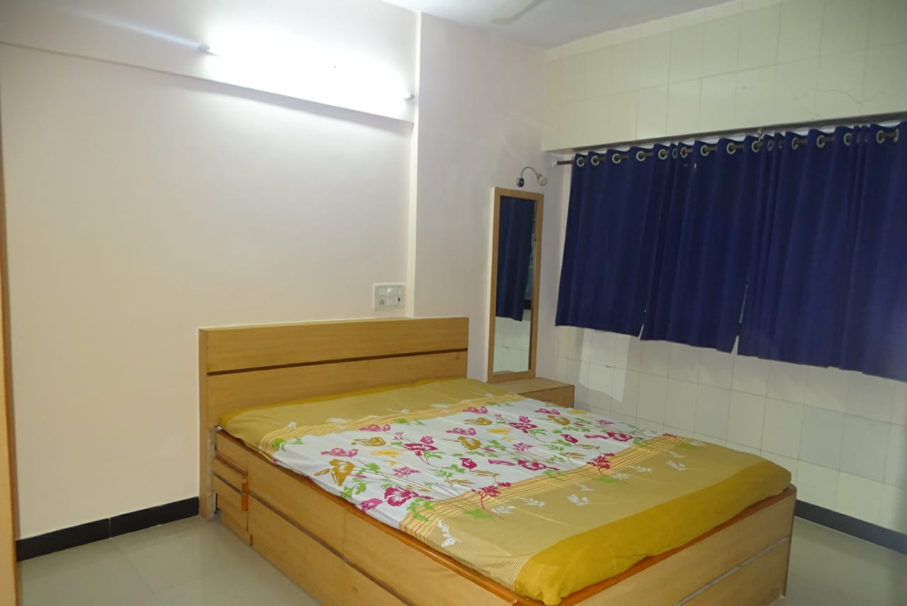 1 BHK Apartment for Rent in Santacruz West Mumbai