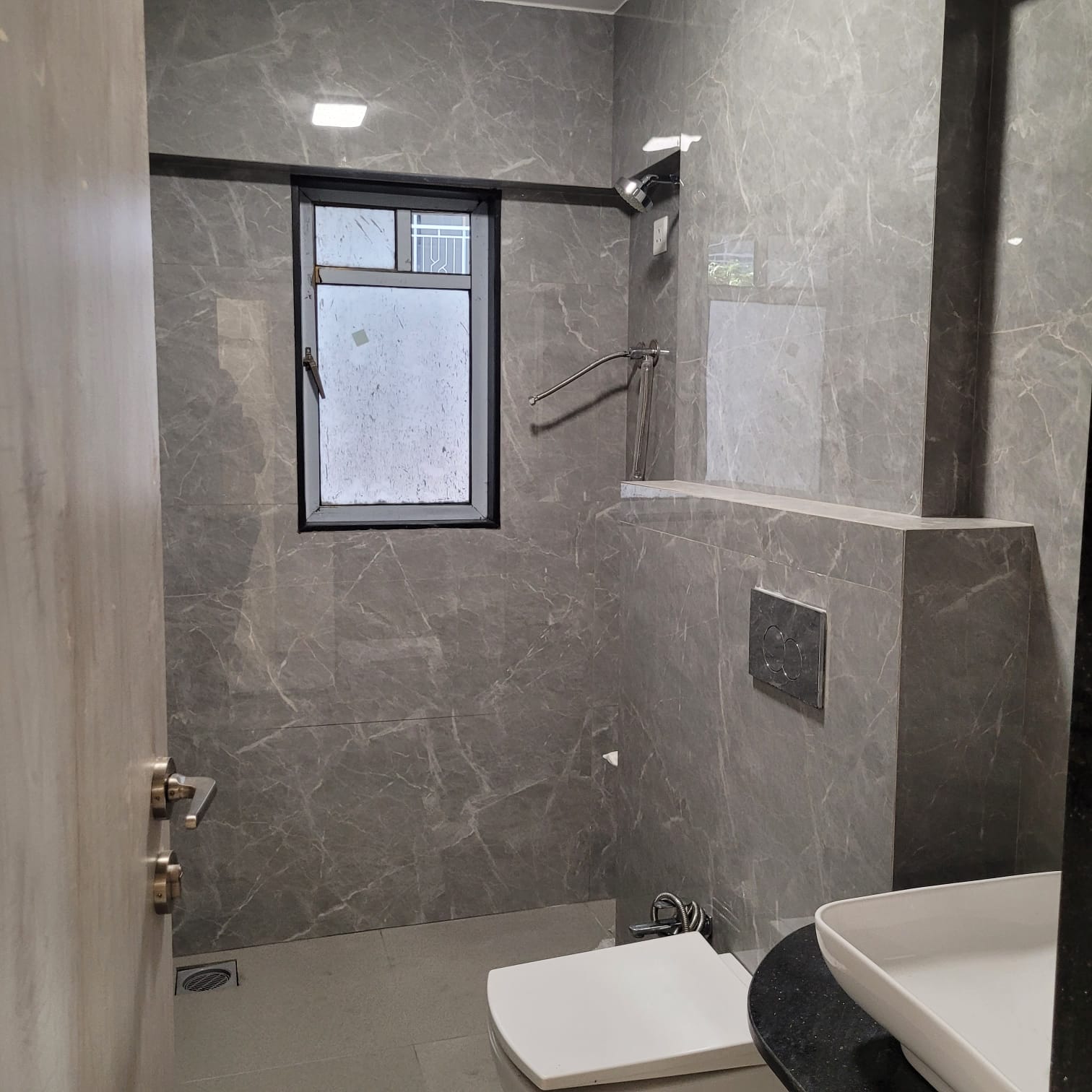 Apartment for Sale in Kalina Mumbai