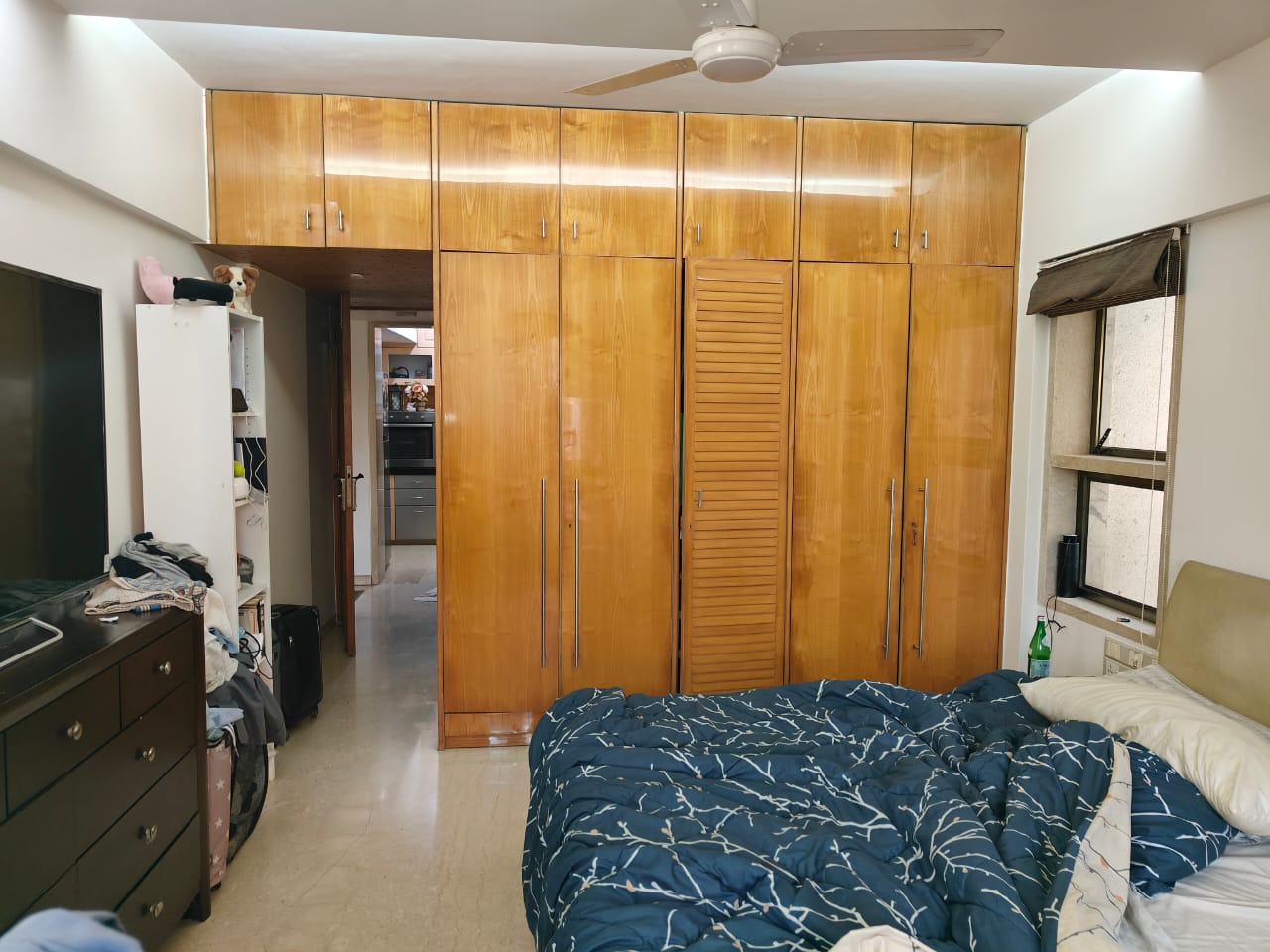 3 BHK Apartment for Sale in St.Martin Rd Mumbai