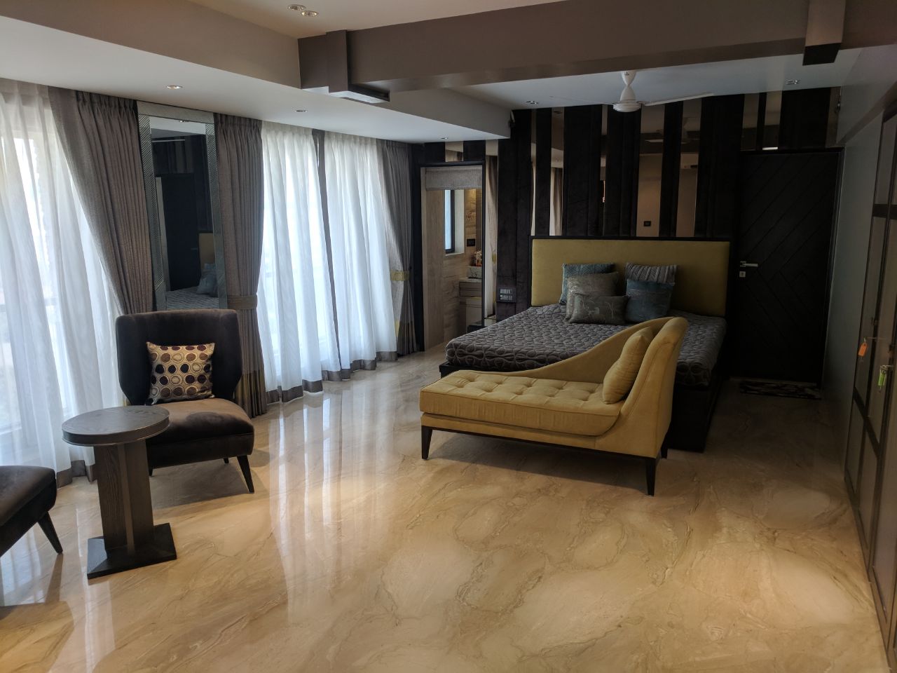 5 BHK Apartment for Rent in Worli Mumbai