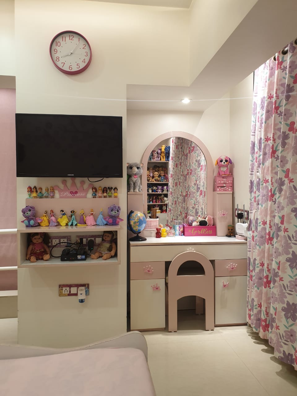3 BHK Apartment for Sale in Bandra West Mumbai