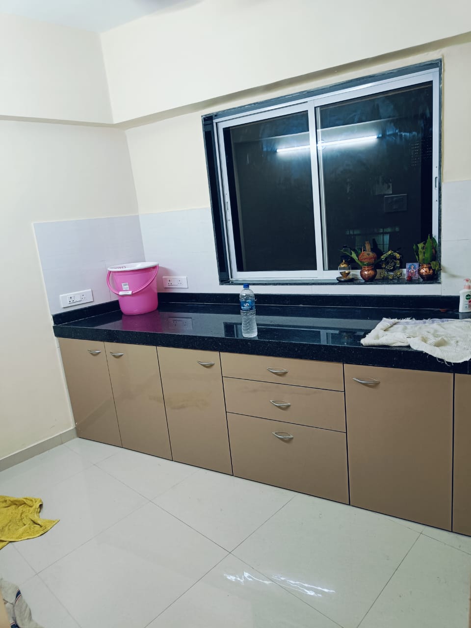 3 BHK Apartment for Sale in 1st Road Mumbai