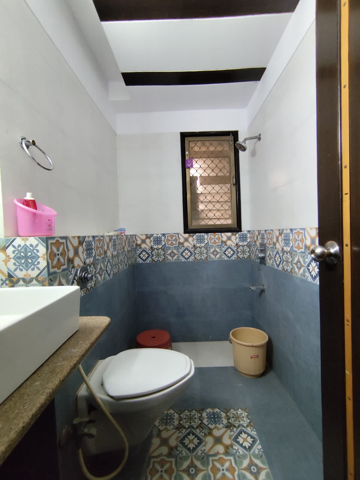 2 BHK Apartment for Rent in Khar West Mumbai