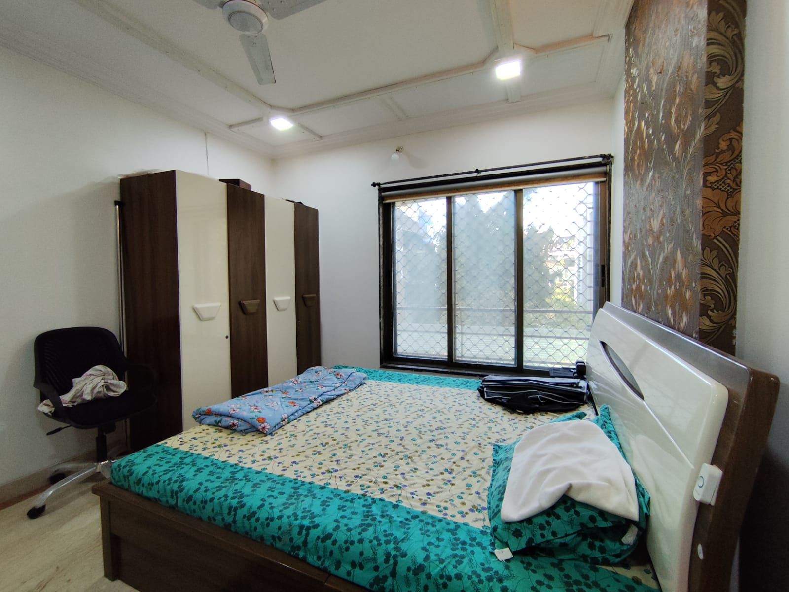 2 BHK Apartment for Rent in Khar West Mumbai