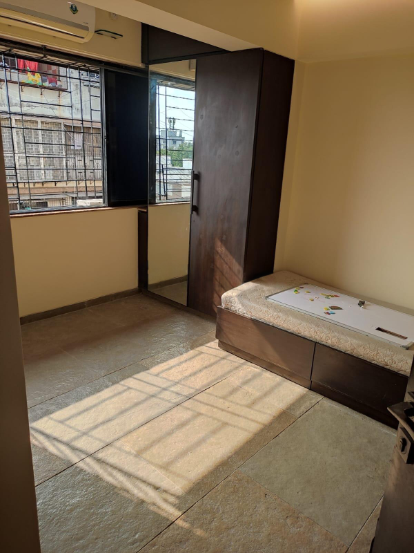 2 BHK Apartment for Rent in Santacruz West Mumbai