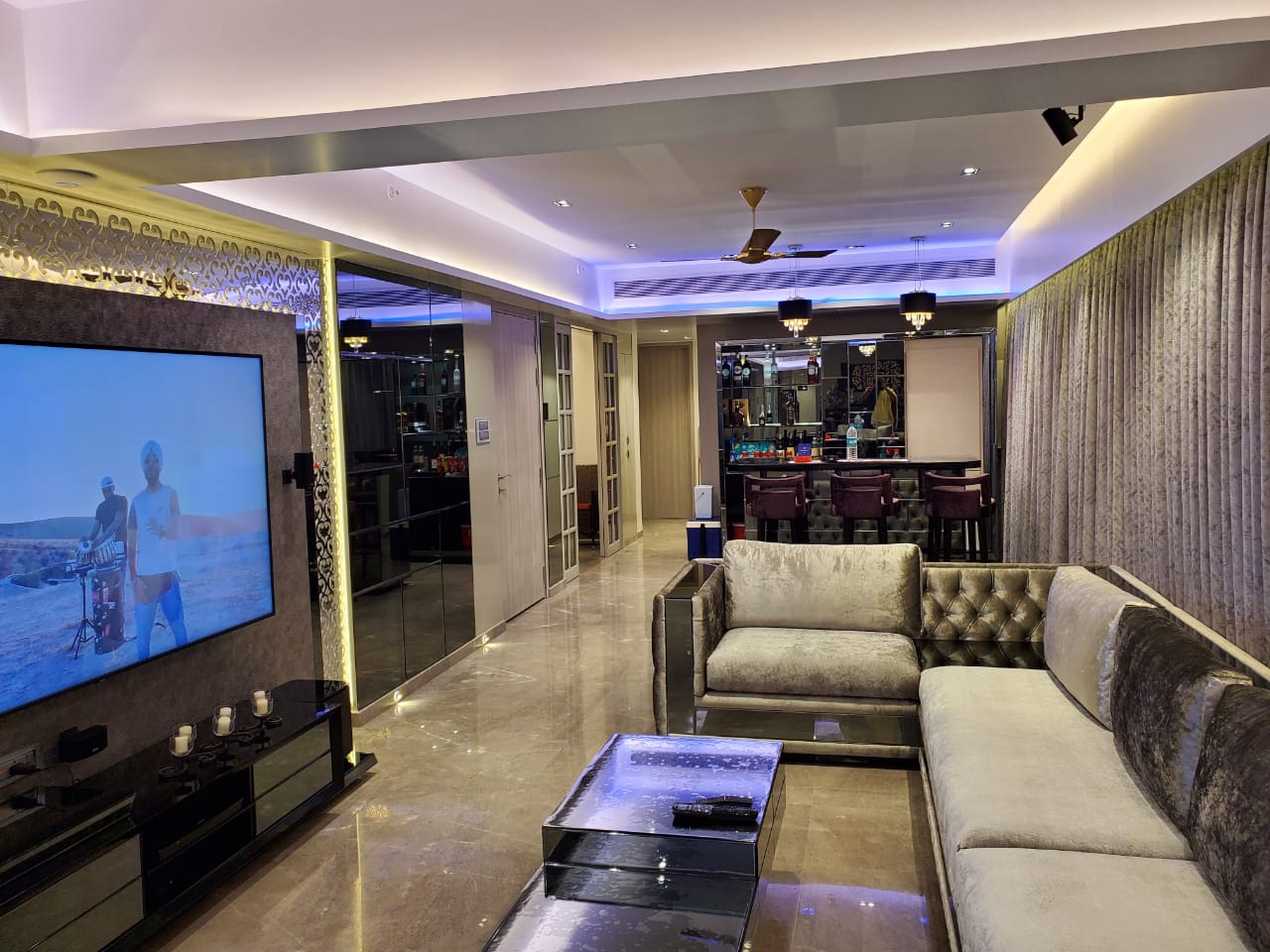4 BHK Apartment for Rent in Khar West Mumbai