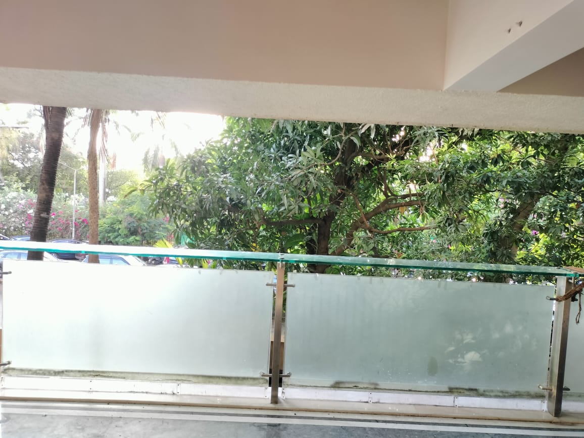 4 BHK Apartment for Rent in Bandra West Mumbai