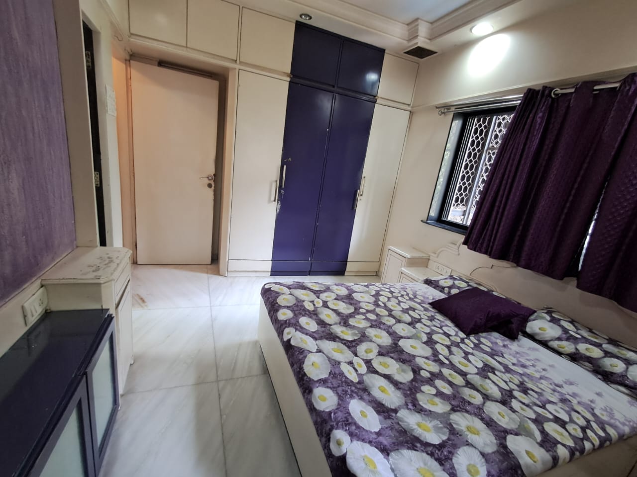 3 BHK Apartment for Sale in Bandra West Mumbai