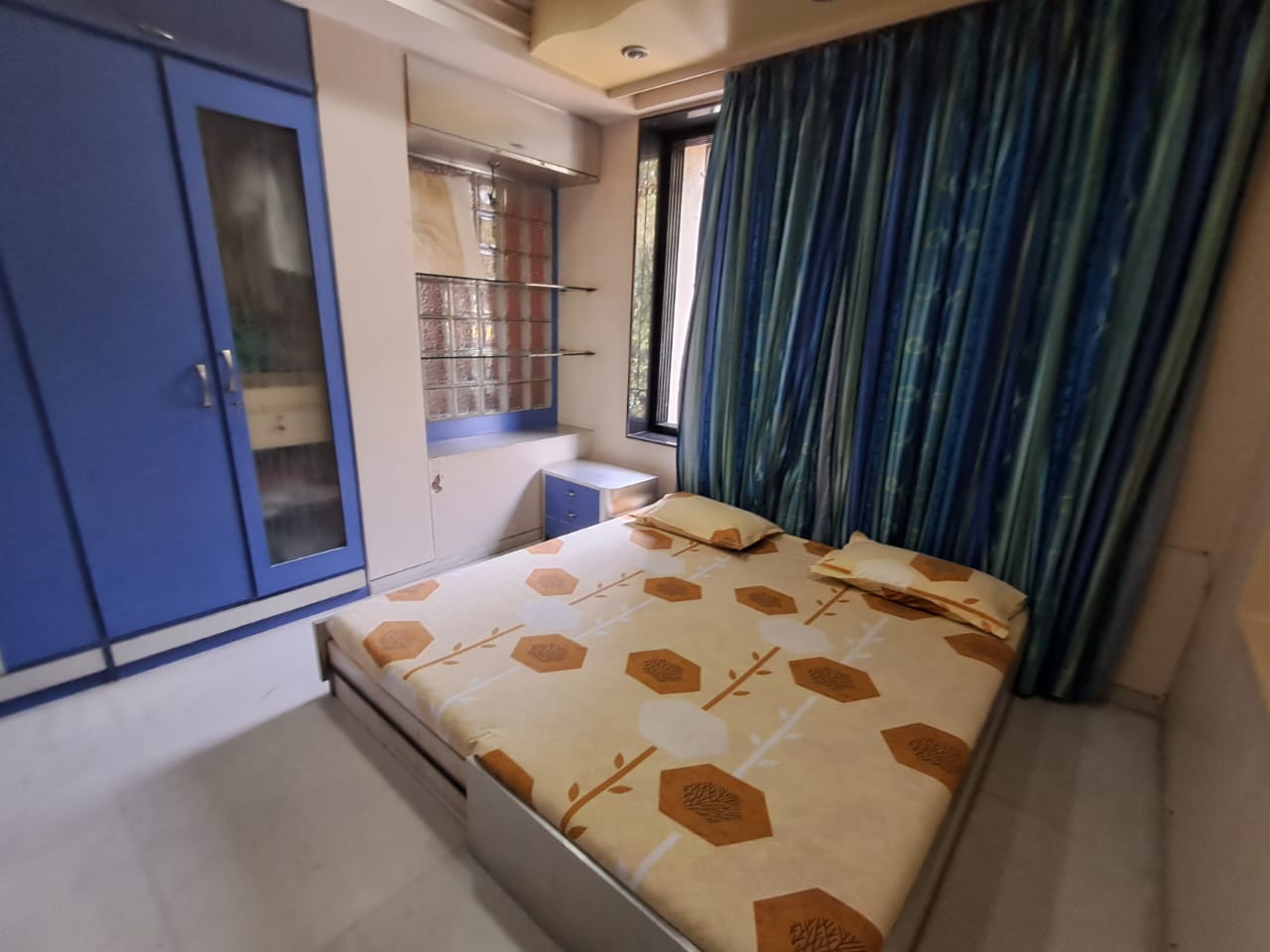 3 BHK Apartment for Sale in Bandra West Mumbai