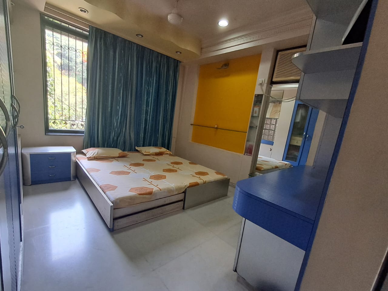 3 BHK Apartment for Sale in Bandra West Mumbai