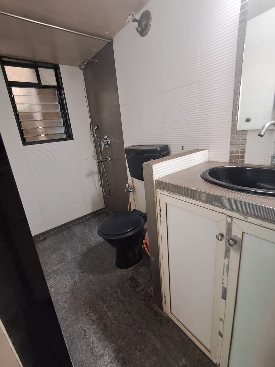 3 BHK Apartment for Sale in Bandra West Mumbai