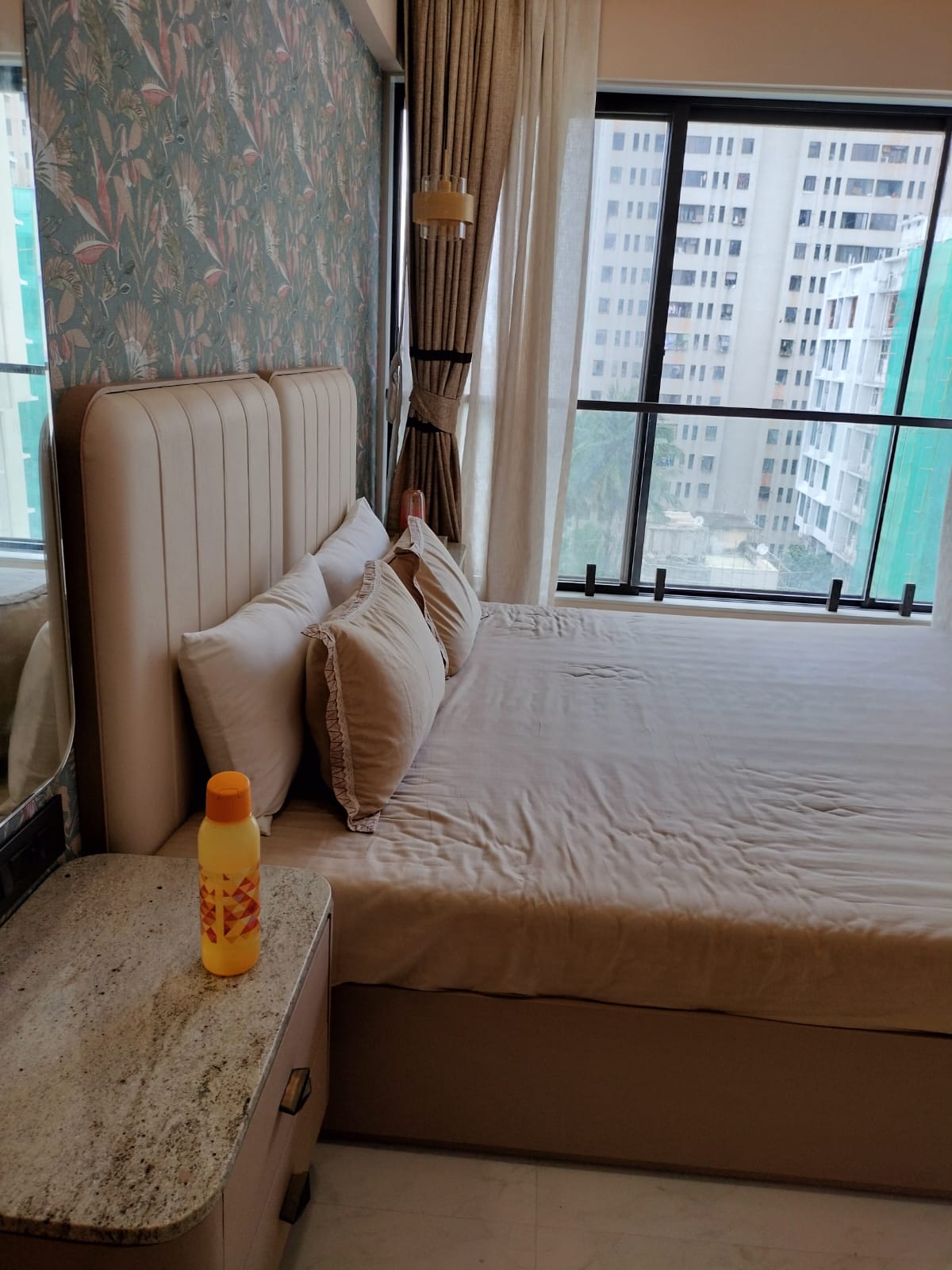 3 BHK Apartment for Rent in Santacruz West Mumbai