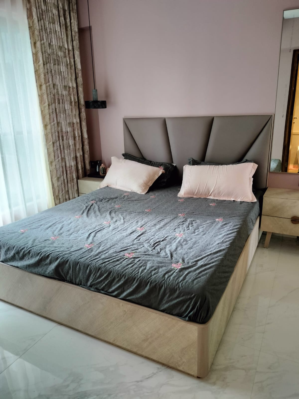 3 BHK Apartment for Rent in Santacruz West Mumbai