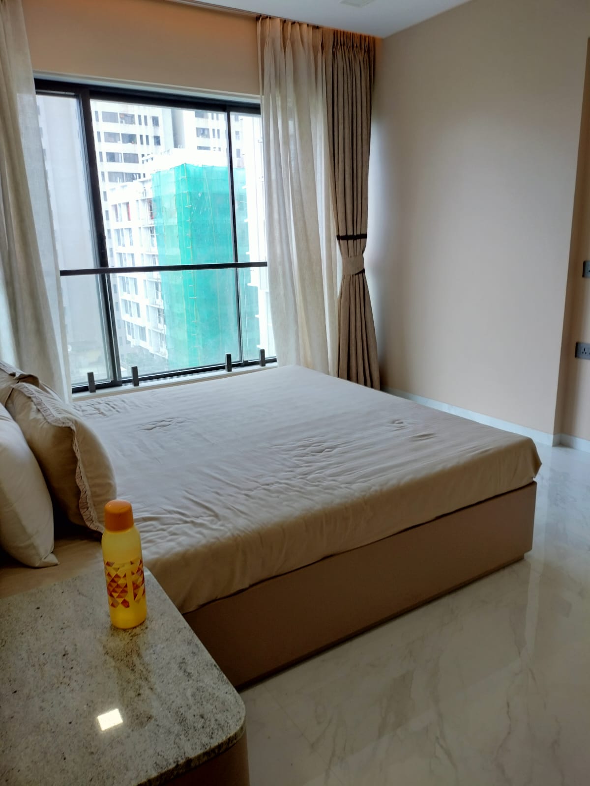 3 BHK Apartment for Rent in Santacruz West Mumbai