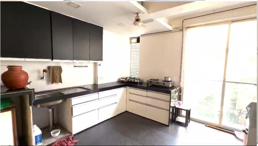 4 BHK Apartment for Sale in 11th Road Mumbai