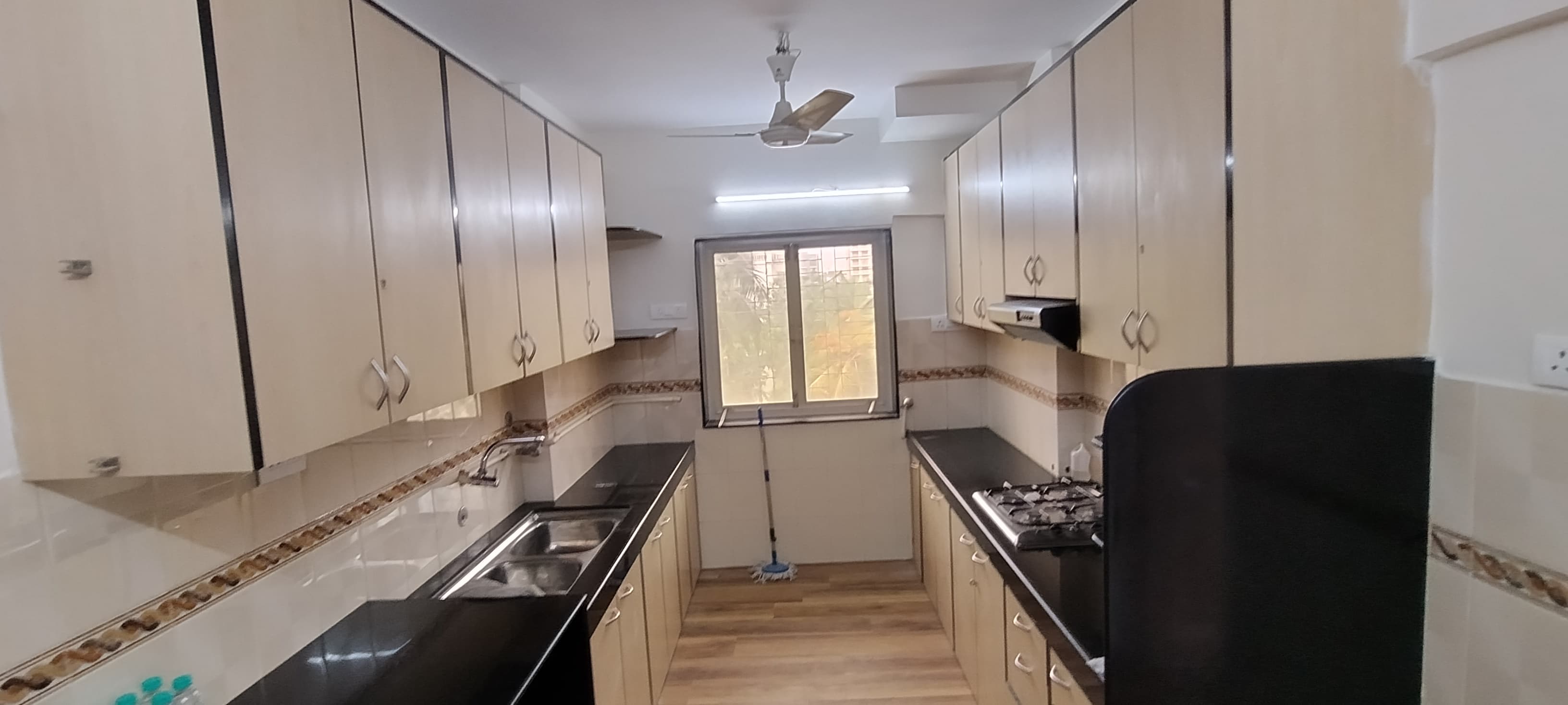 4 BHK Apartment for Rent in Bandra West Mumbai