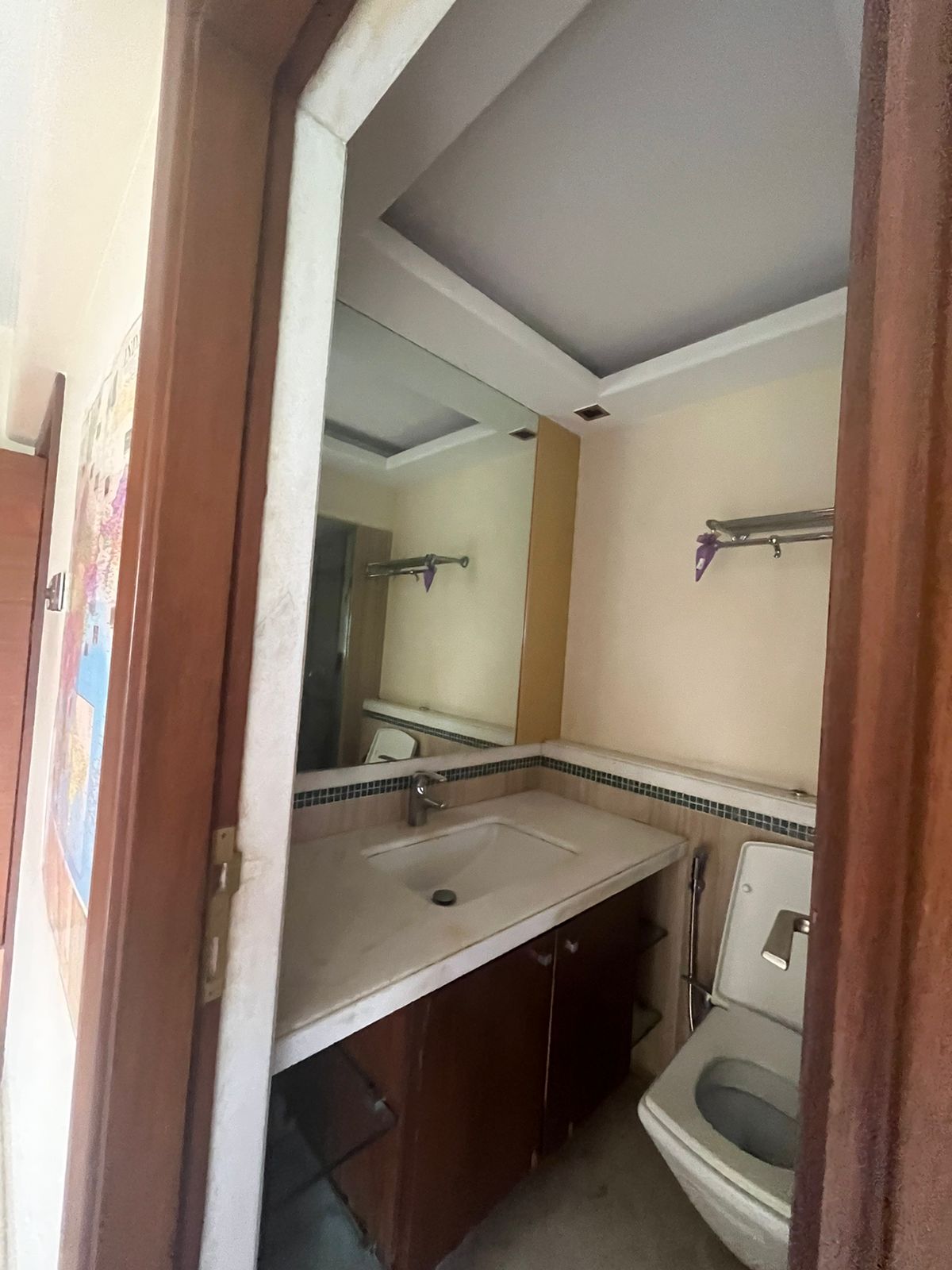 4 BHK Apartment for Rent in Bandra West Mumbai