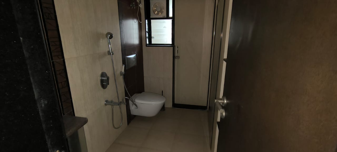 4 BHK Apartment for Rent in Bandra West Mumbai