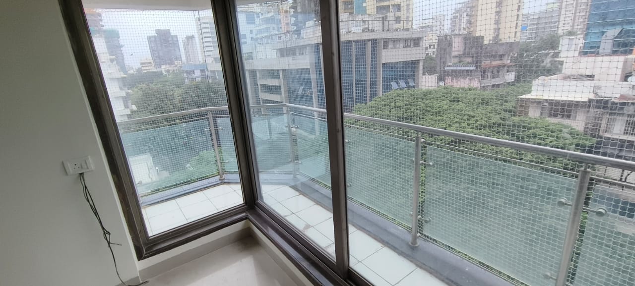 4 BHK Apartment for Rent in Bandra West Mumbai