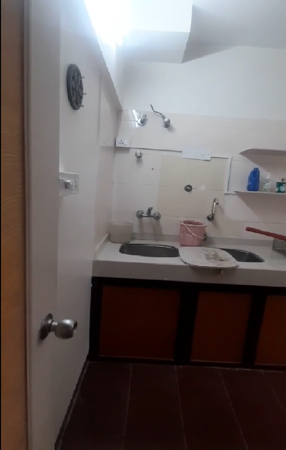 2 BHK Apartment for Sale in St  Martin Road Mumbai
