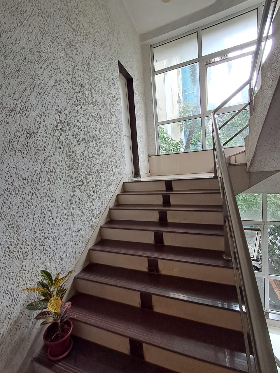 4 BHK Apartment for Sale in 9 Road Mumbai