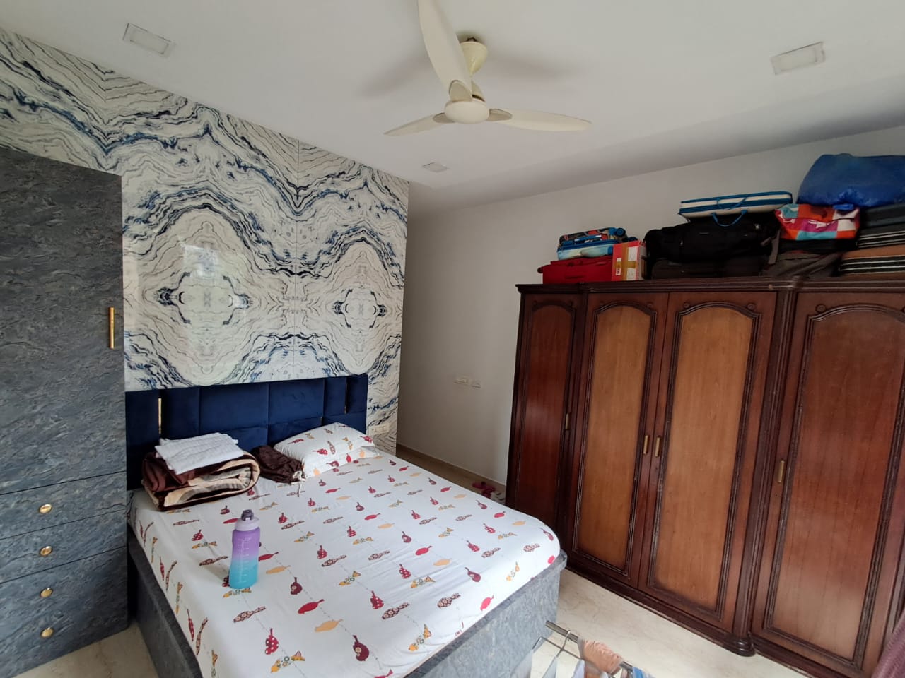 4 BHK Apartment for Sale in 9 Road Mumbai