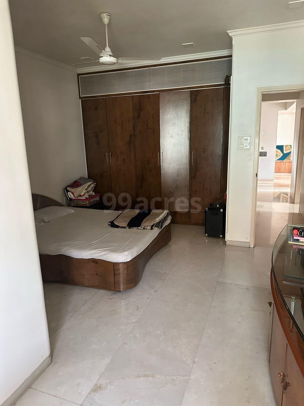 2 BHK Apartment for Sale in N S Road no.2 Mumbai