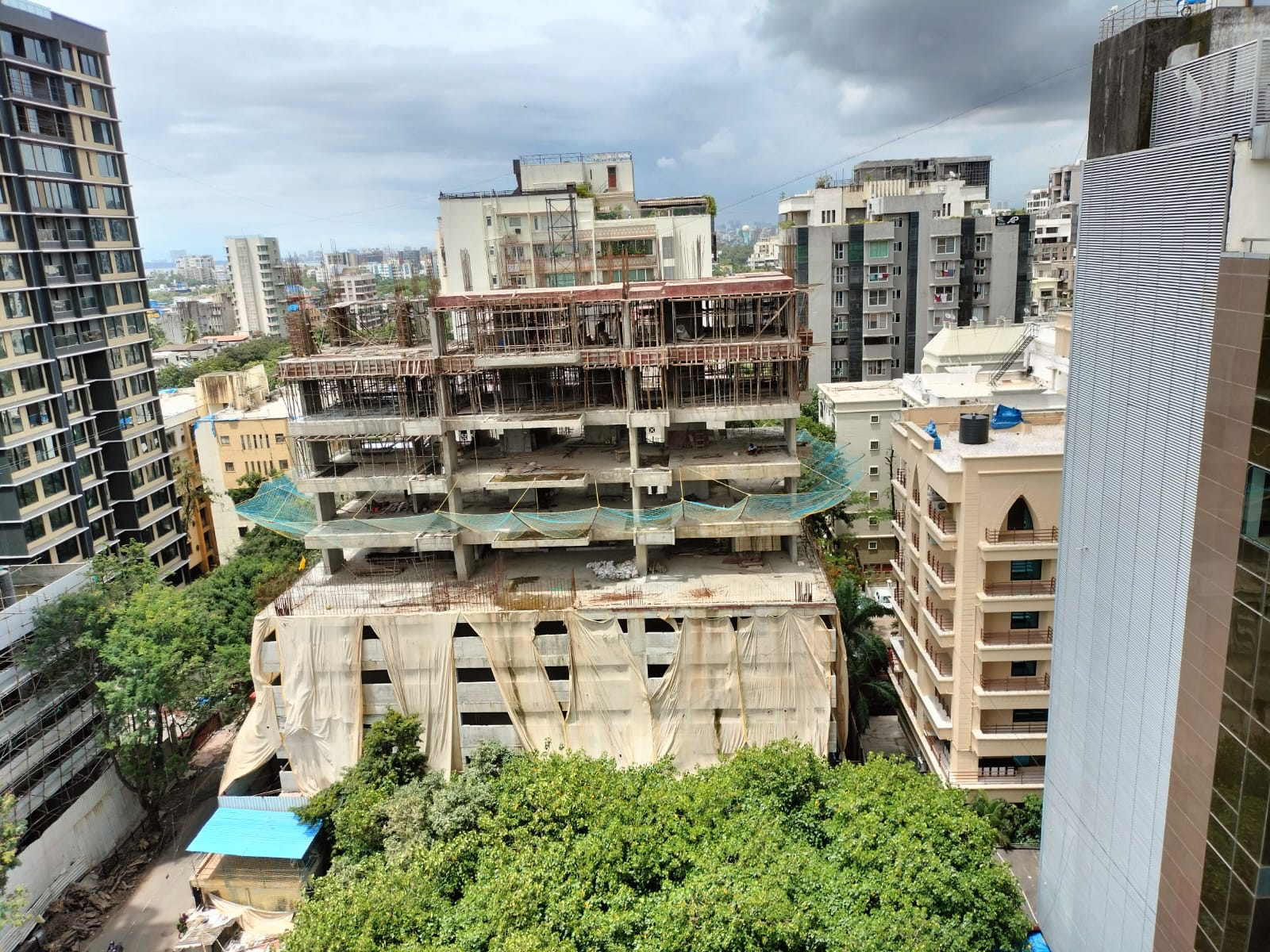 3 BHK Apartment for Rent in 16th Road Mumbai